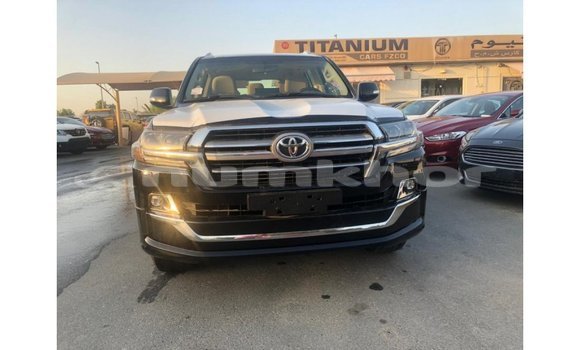 Buy Import Toyota Land Cruiser Black Car in Import - Dubai in Bumthang Buy Import Toyota Land Cruiser Black Car in Import - Dubai in Bumthang
