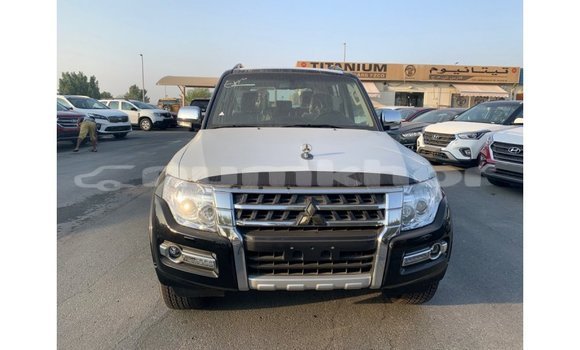 Buy Import Mitsubishi Pajero Black Car in Import - Dubai in Bumthang Buy Import Mitsubishi Pajero Black Car in Import - Dubai in Bumthang