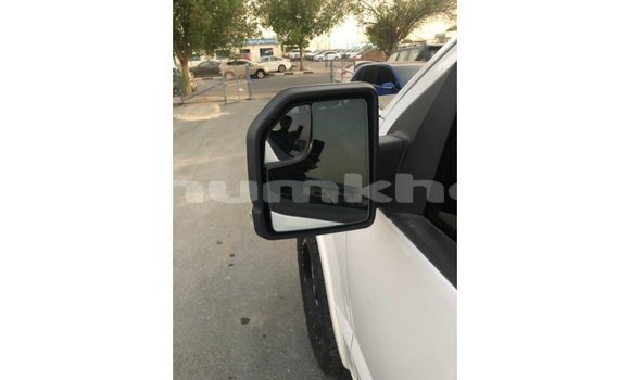 Buy Import Ford V8 White Car in Import - Dubai in Bumthang Buy Import Ford V8 White Car in Import - Dubai in Bumthang