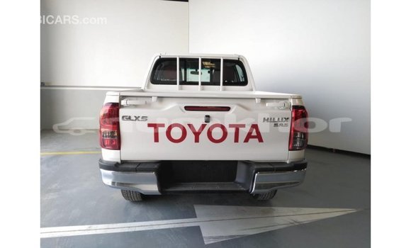 Buy Import Toyota Hilux Other Car in Import - Dubai in Bumthang Buy Import Toyota Hilux Other Car in Import - Dubai in Bumthang