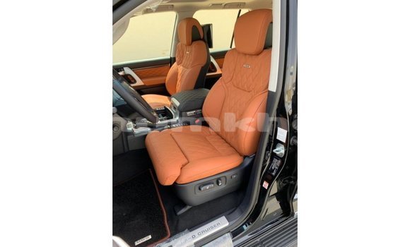 Buy Import Toyota Land Cruiser Black Car in Import - Dubai in Bumthang Buy Import Toyota Land Cruiser Black Car in Import - Dubai in Bumthang