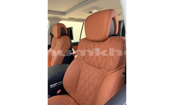 Buy Import Toyota Land Cruiser Black Car in Import - Dubai in Bumthang Buy Import Toyota Land Cruiser Black Car in Import - Dubai in Bumthang