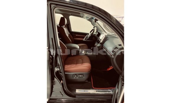 Buy Import Toyota Land Cruiser Black Car in Import - Dubai in Bumthang Buy Import Toyota Land Cruiser Black Car in Import - Dubai in Bumthang