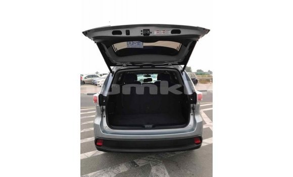 Buy Import Toyota Highlander Other Car in Import - Dubai in Bumthang Buy Import Toyota Highlander Other Car in Import - Dubai in Bumthang