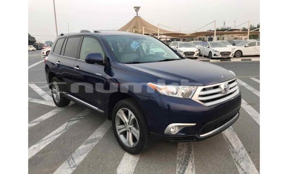 Buy Import Toyota Highlander Blue Car in Import - Dubai in Bumthang Buy Import Toyota Highlander Blue Car in Import - Dubai in Bumthang