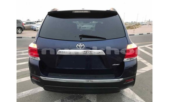 Buy Import Toyota Highlander Blue Car in Import - Dubai in Bumthang Buy Import Toyota Highlander Blue Car in Import - Dubai in Bumthang