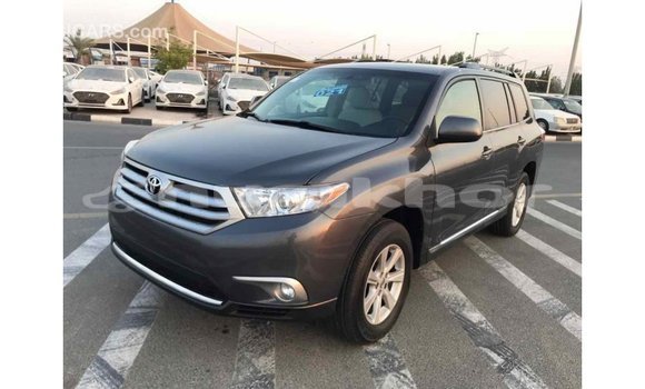 Buy Import Toyota Highlander Other Car in Import - Dubai in Bumthang Buy Import Toyota Highlander Other Car in Import - Dubai in Bumthang