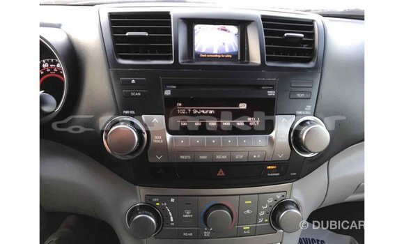 Buy Import Toyota Highlander Other Car in Import - Dubai in Bumthang Buy Import Toyota Highlander Other Car in Import - Dubai in Bumthang