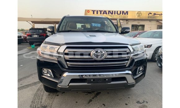 Buy Import Toyota Land Cruiser Black Car in Import - Dubai in Bumthang Buy Import Toyota Land Cruiser Black Car in Import - Dubai in Bumthang