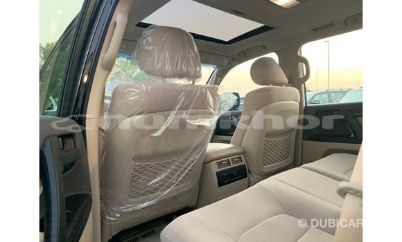 Buy Import Toyota Land Cruiser Black Car in Import - Dubai in Bumthang Buy Import Toyota Land Cruiser Black Car in Import - Dubai in Bumthang
