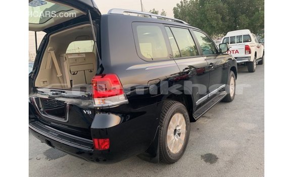 Buy Import Toyota Land Cruiser Black Car in Import - Dubai in Bumthang Buy Import Toyota Land Cruiser Black Car in Import - Dubai in Bumthang