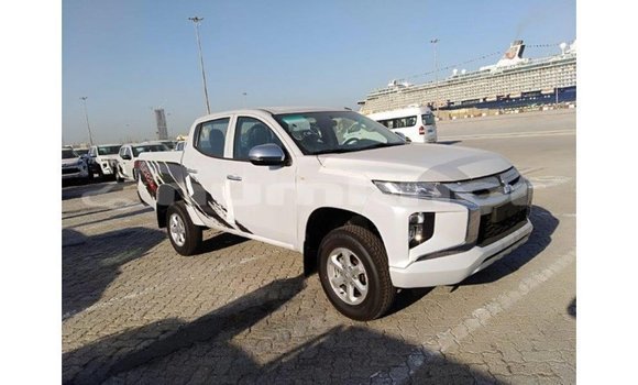 Buy Import Mitsubishi L200 White Car in Import - Dubai in Bumthang Buy Import Mitsubishi L200 White Car in Import - Dubai in Bumthang