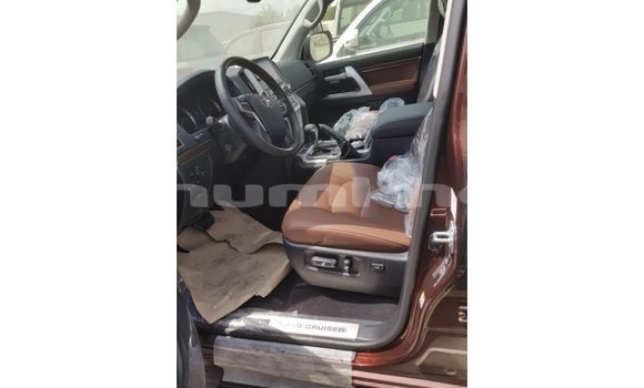 Buy Import Toyota Land Cruiser Brown Car in Import - Dubai in Bumthang Buy Import Toyota Land Cruiser Brown Car in Import - Dubai in Bumthang