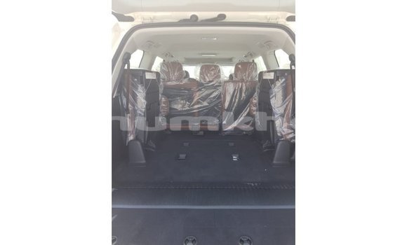 Buy Import Toyota Land Cruiser Brown Car in Import - Dubai in Bumthang Buy Import Toyota Land Cruiser Brown Car in Import - Dubai in Bumthang
