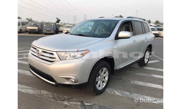 Buy Import Toyota Highlander Other Car in Import - Dubai in Bumthang Buy Import Toyota Highlander Other Car in Import - Dubai in Bumthang