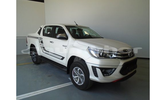 Buy Import Toyota Hilux White Car in Import - Dubai in Bumthang Buy Import Toyota Hilux White Car in Import - Dubai in Bumthang