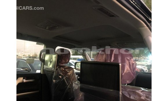 Buy Import Toyota Land Cruiser Black Car in Import - Dubai in Bumthang Buy Import Toyota Land Cruiser Black Car in Import - Dubai in Bumthang