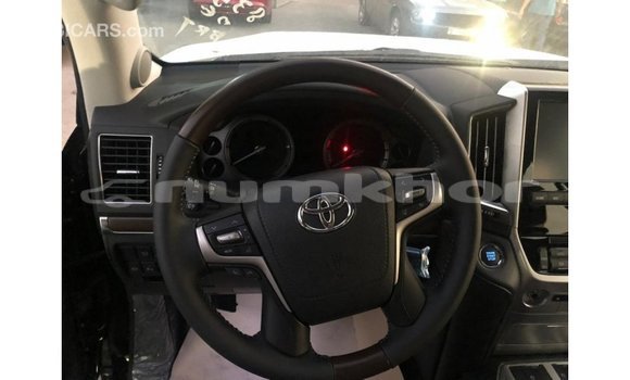Buy Import Toyota Land Cruiser Black Car in Import - Dubai in Bumthang Buy Import Toyota Land Cruiser Black Car in Import - Dubai in Bumthang