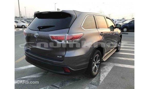 Buy Import Toyota Highlander Other Car in Import - Dubai in Bumthang Buy Import Toyota Highlander Other Car in Import - Dubai in Bumthang