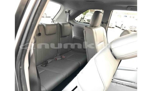 Buy Import Toyota Highlander Other Car in Import - Dubai in Bumthang Buy Import Toyota Highlander Other Car in Import - Dubai in Bumthang