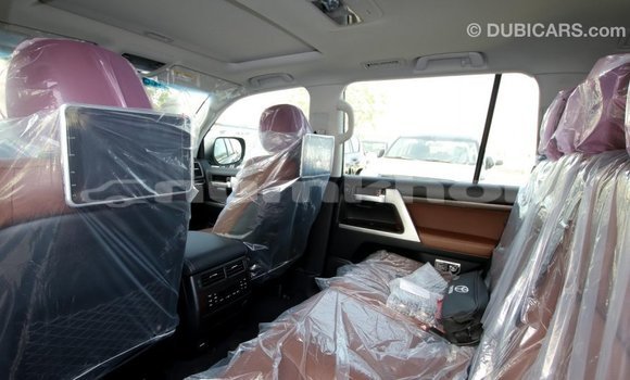 Buy Import Toyota Land Cruiser Black Car in Import - Dubai in Bumthang Buy Import Toyota Land Cruiser Black Car in Import - Dubai in Bumthang