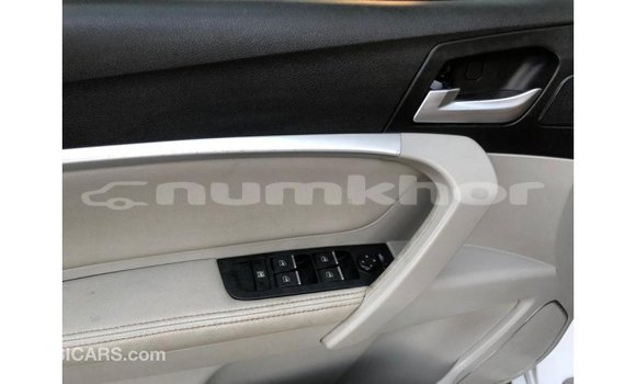 Buy Import Geely Emgrand 7 White Car in Import - Dubai in Bumthang Buy Import Geely Emgrand 7 White Car in Import - Dubai in Bumthang