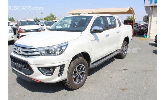 Buy Import Toyota Hilux White Car in Import - Dubai in Bumthang Buy Import Toyota Hilux White Car in Import - Dubai in Bumthang
