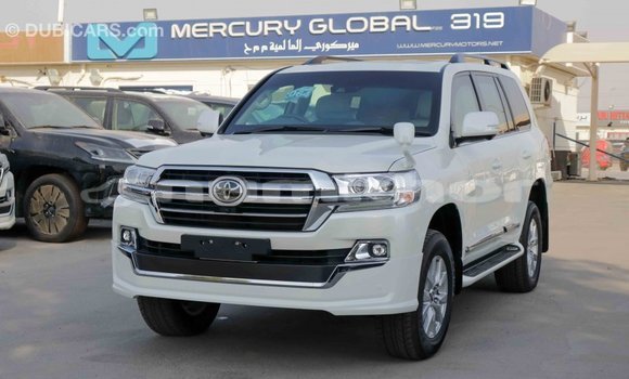 Buy Import Toyota Land Cruiser White Car in Import - Dubai in Bumthang Buy Import Toyota Land Cruiser White Car in Import - Dubai in Bumthang