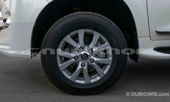 Buy Import Toyota Land Cruiser White Car in Import - Dubai in Bumthang Buy Import Toyota Land Cruiser White Car in Import - Dubai in Bumthang