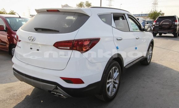Buy Import Hyundai Santa Fe White Car in Import - Dubai in Bumthang Buy Import Hyundai Santa Fe White Car in Import - Dubai in Bumthang