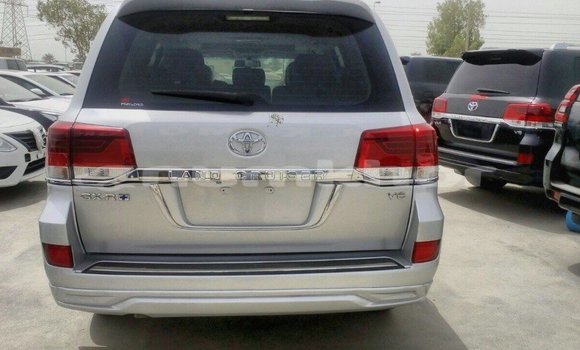 Buy Import Toyota Land Cruiser Other Car in Import - Dubai in Bumthang Buy Import Toyota Land Cruiser Other Car in Import - Dubai in Bumthang