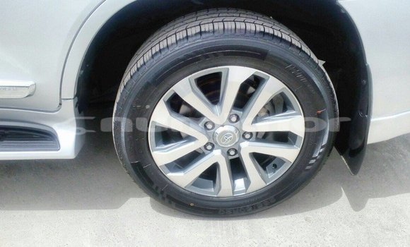 Buy Import Toyota Land Cruiser Other Car in Import - Dubai in Bumthang Buy Import Toyota Land Cruiser Other Car in Import - Dubai in Bumthang