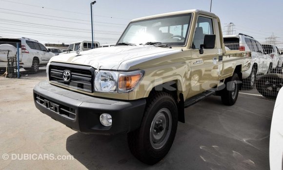 Buy Import Toyota Land Cruiser Beige Car in Import - Dubai in Bumthang Buy Import Toyota Land Cruiser Beige Car in Import - Dubai in Bumthang