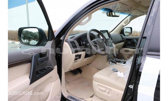 Buy Import Toyota Land Cruiser Black Car in Import - Dubai in Bumthang Buy Import Toyota Land Cruiser Black Car in Import - Dubai in Bumthang