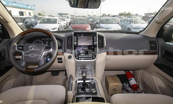 Buy Import Toyota Land Cruiser Black Car in Import - Dubai in Bumthang Buy Import Toyota Land Cruiser Black Car in Import - Dubai in Bumthang