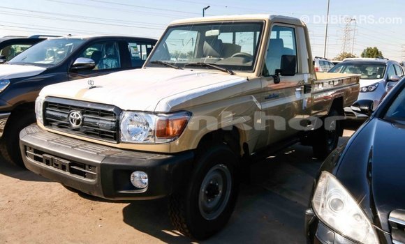Buy Import Toyota Land Cruiser Beige Car in Import - Dubai in Bumthang Buy Import Toyota Land Cruiser Beige Car in Import - Dubai in Bumthang