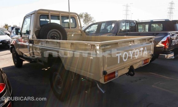 Buy Import Toyota Land Cruiser Beige Car in Import - Dubai in Bumthang Buy Import Toyota Land Cruiser Beige Car in Import - Dubai in Bumthang
