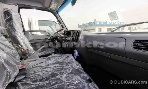 Buy Import Hyundai Accent White Car in Import - Dubai in Bumthang Buy Import Hyundai Accent White Car in Import - Dubai in Bumthang