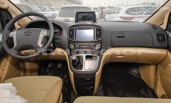 Buy Import Hyundai Accent White Car in Import - Dubai in Bumthang Buy Import Hyundai Accent White Car in Import - Dubai in Bumthang