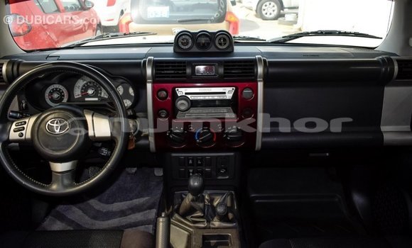 Buy Import Toyota FJ Cruiser Other Car in Import - Dubai in Bumthang Buy Import Toyota FJ Cruiser Other Car in Import - Dubai in Bumthang