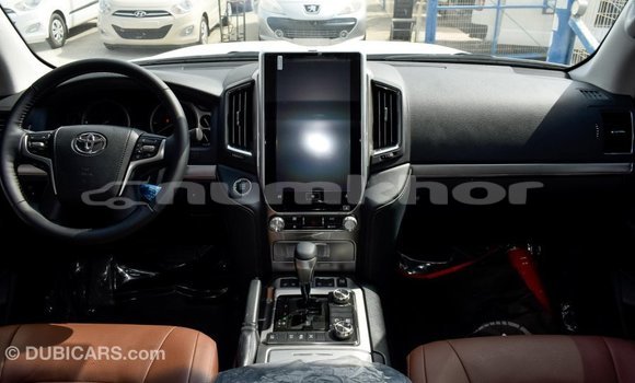 Buy Import Toyota Land Cruiser Black Car in Import - Dubai in Bumthang Buy Import Toyota Land Cruiser Black Car in Import - Dubai in Bumthang