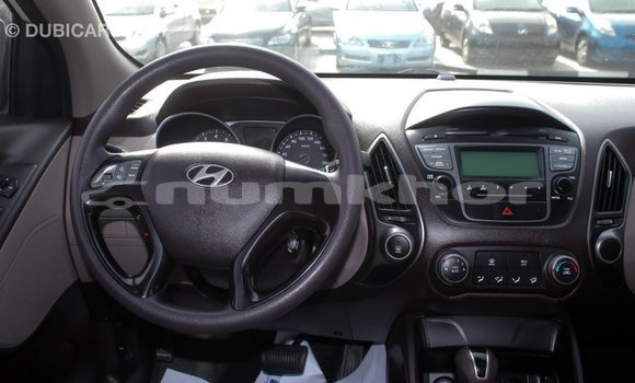 Buy Import Hyundai Tucson Beige Car in Import - Dubai in Bumthang Buy Import Hyundai Tucson Beige Car in Import - Dubai in Bumthang