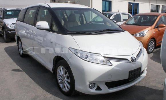 Buy Import Toyota Previa White Car in Import - Dubai in Bumthang Buy Import Toyota Previa White Car in Import - Dubai in Bumthang