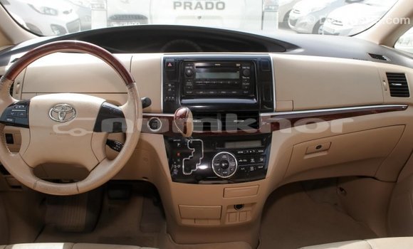 Buy Import Toyota Previa White Car in Import - Dubai in Bumthang Buy Import Toyota Previa White Car in Import - Dubai in Bumthang