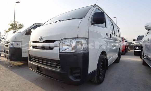 Buy Import Toyota Hiace White Car in Import - Dubai in Bumthang Buy Import Toyota Hiace White Car in Import - Dubai in Bumthang