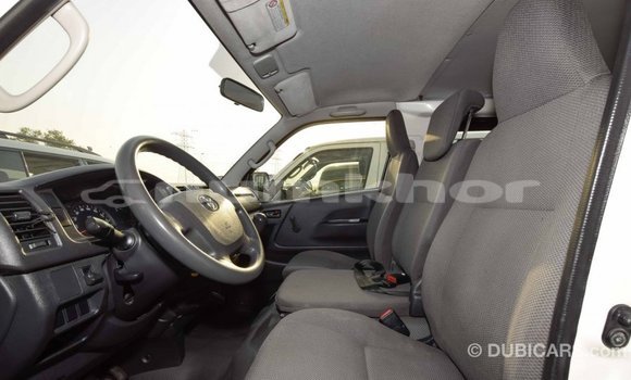 Buy Import Toyota Hiace White Car in Import - Dubai in Bumthang Buy Import Toyota Hiace White Car in Import - Dubai in Bumthang