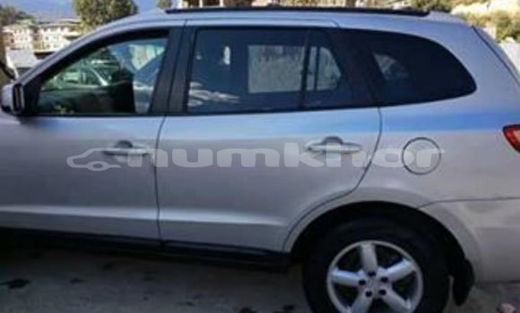 Buy Used Hyundai Santa Fe Silver Car in Thimphu in Timphu Buy Used Hyundai Santa Fe Silver Car in Thimphu in Timphu