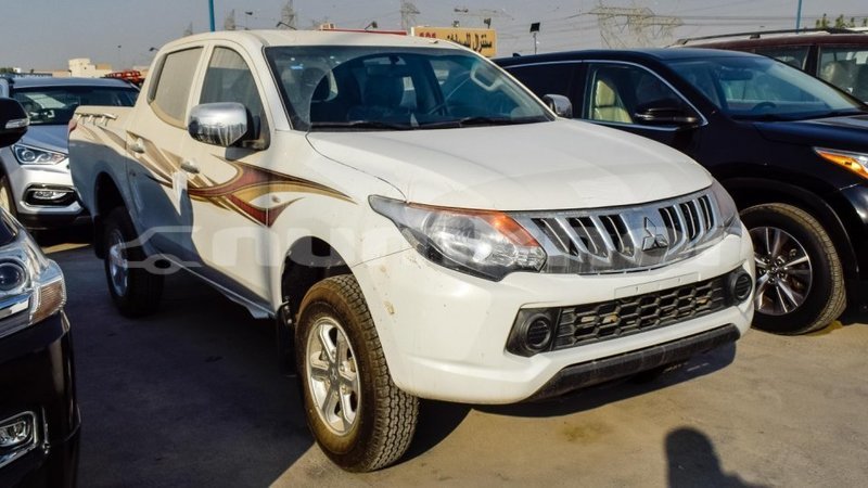 Big with watermark mitsubishi l200 bumthang import dubai 1828