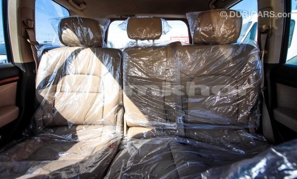 Buy Import Toyota Land Cruiser White Car in Import - Dubai in Bumthang Buy Import Toyota Land Cruiser White Car in Import - Dubai in Bumthang