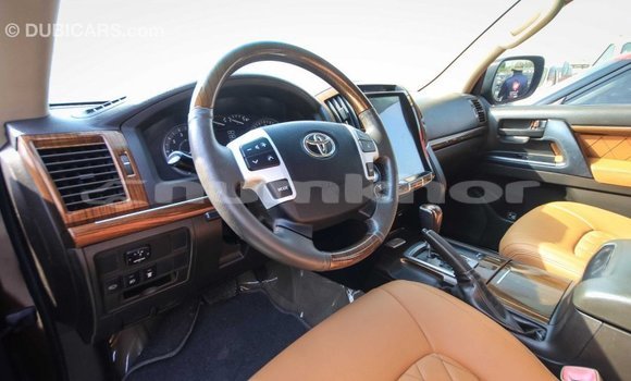 Buy Import Toyota Land Cruiser Brown Car in Import - Dubai in Bumthang Buy Import Toyota Land Cruiser Brown Car in Import - Dubai in Bumthang